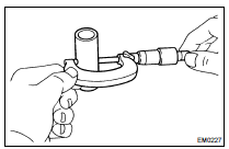 INSPECT PISTON PIN OIL CLEARANCE