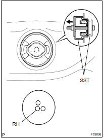 REMOVE REAR DIFFERENTIAL MOUNT CUSHION