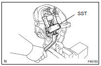 REMOVE LOWER BALL JOINT ASSY FRONT LH