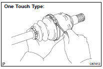 REMOVE FRONT AXLE INBOARD JOINT BOOT LH NO.2 CLAMP
