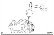 REMOVE TRANSFER RH BEARING RETAINER SUB-ASSY