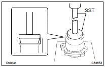 INSTALL CENTER DIFFERENTIAL CASE TAPERED ROLLER BEARING