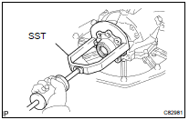 REMOVE TRANSFER RH BEARING RETAINER SUB-ASSY