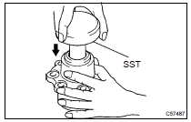 INSTALL TRANSFER RH BEARING RETAINER SUB-ASSY