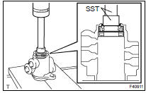 REMOVE POWER STEERING CONTROL VALVE UPPER OIL SEAL