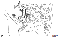  INSTALL INSTRUMENT PANEL BRACE SUB-ASSY NO.1