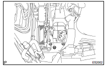 REMOVE COMPRESSOR AND MAGNETIC CLUTCH