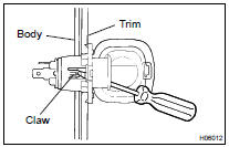 REMOVE POWER POINT SOCKET ASSY RR