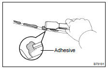 INSTALL WINDSHIELD GLASS